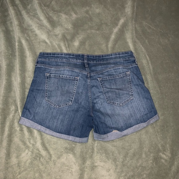 Gap boyfriend short size 8/29 - Picture 2 of 3